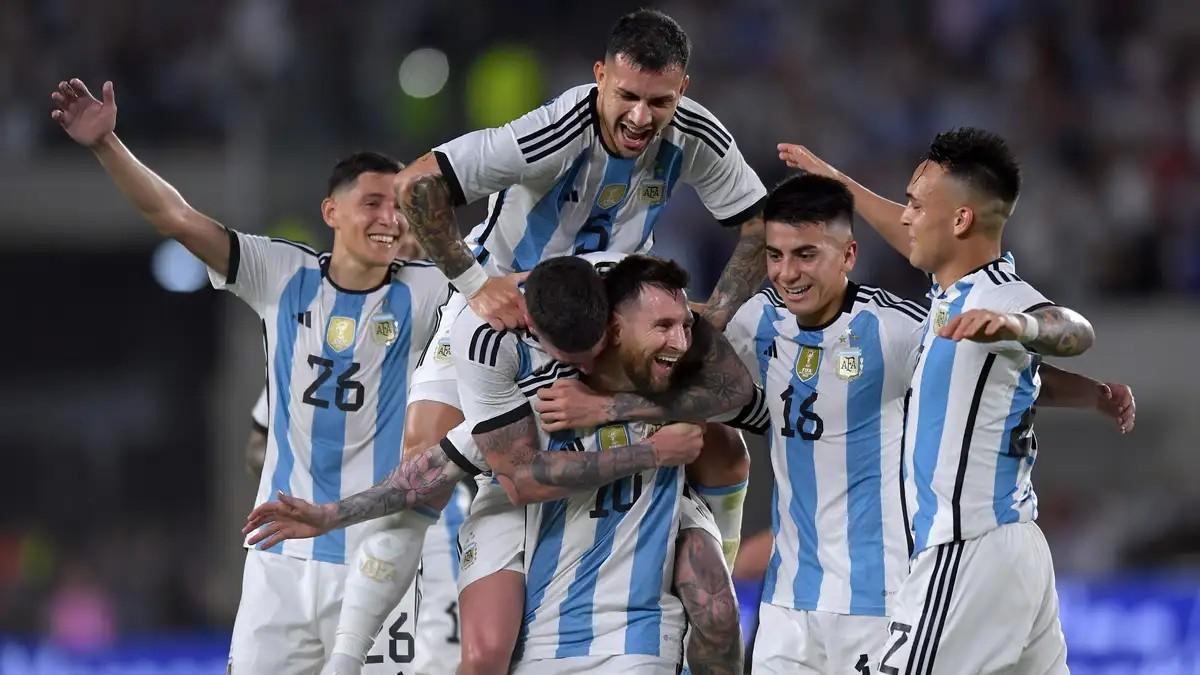 Juega la Selección y Messi se perfila para ser titular.