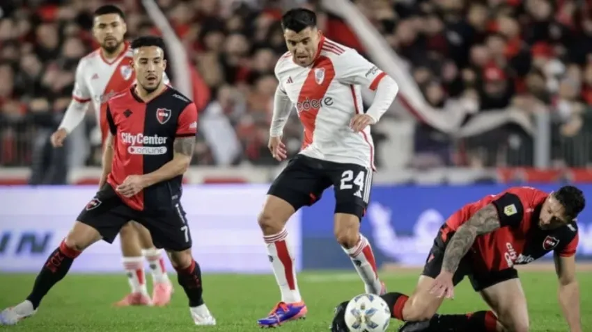 El River de Gallardo, con tres mundialistas, empató con Newell’s en el Monumental